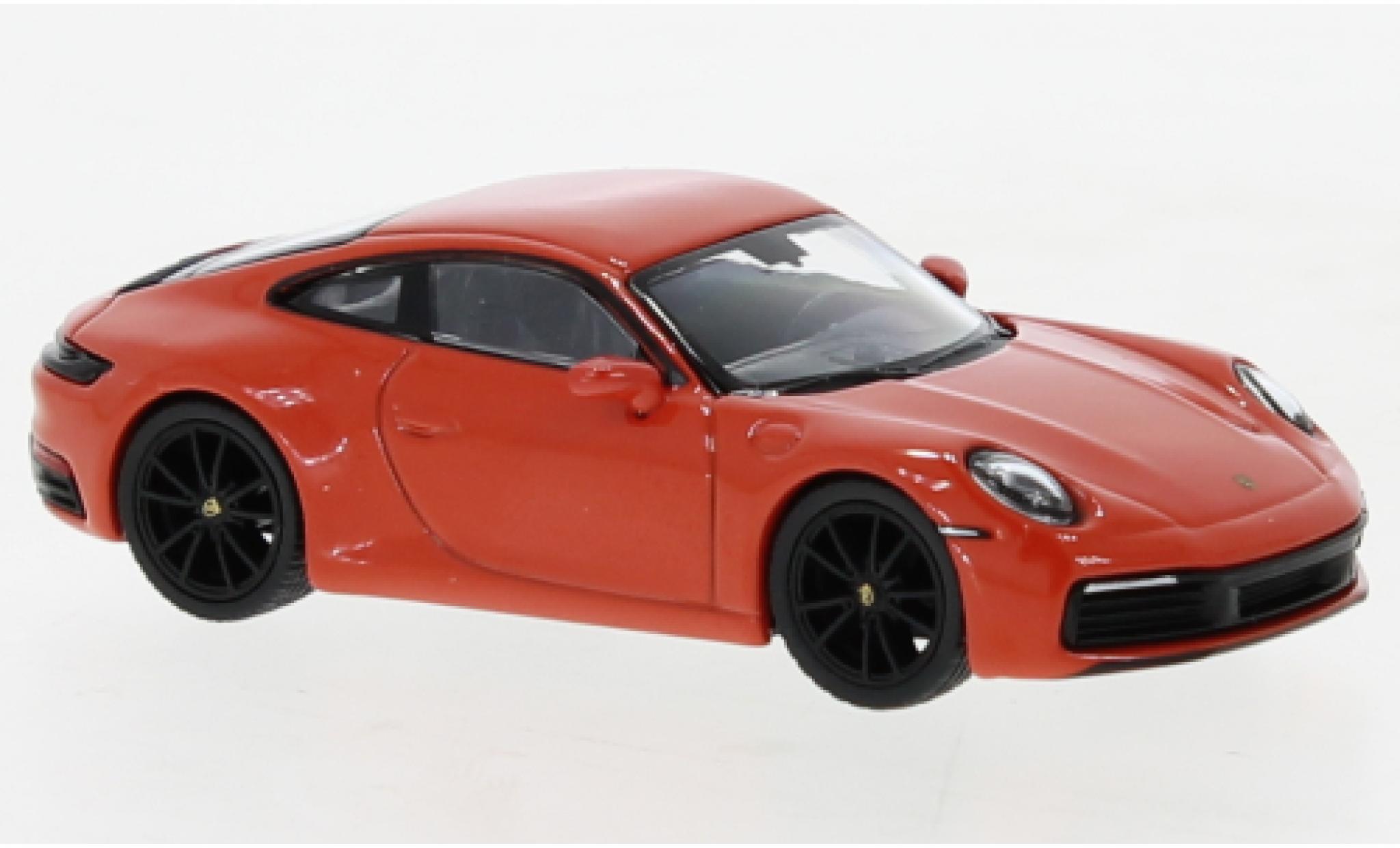 Porsche 992 4S 1/64 Mini GT 911  Carrera oranje modelauto