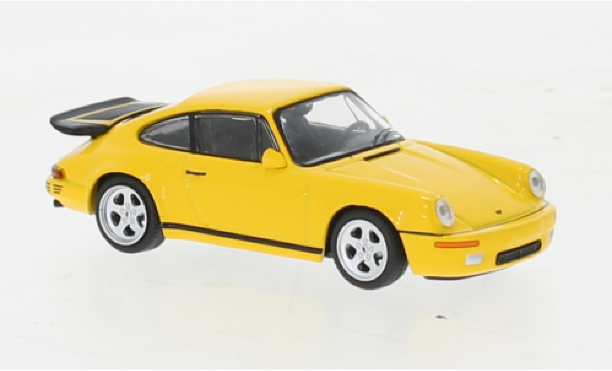 Ruf CTR 1/64 Mini GT Porsche RUF geel 1987 modelauto