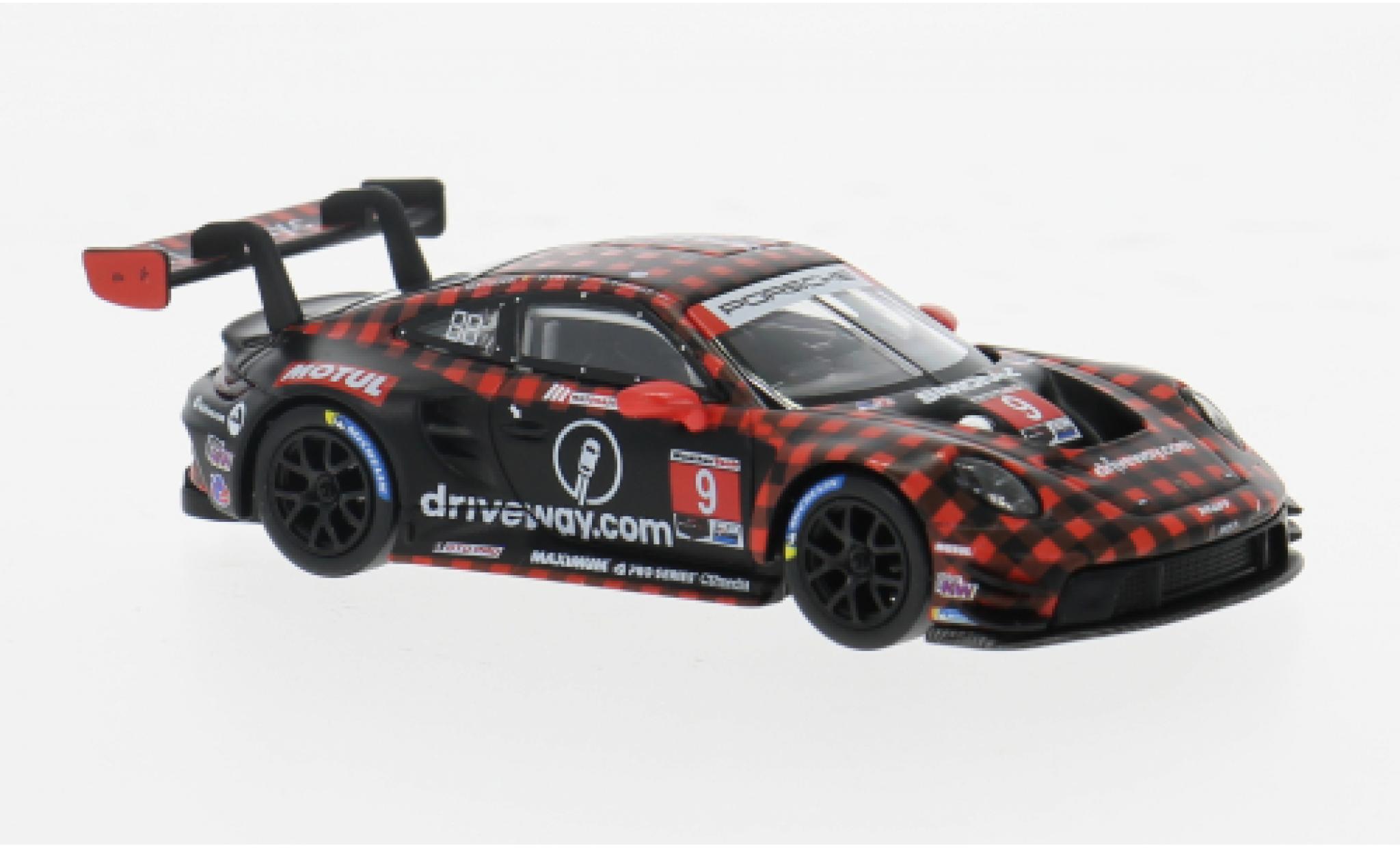 Porsche 992 GT3 R 1/64 Mini GT 911  IMSA 12h Sebring #9 1:64 modelauto