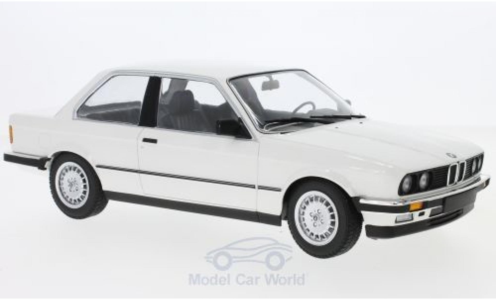 Bmw 323 1/18 Minichamps i (E30) wit 1982 modelauto
