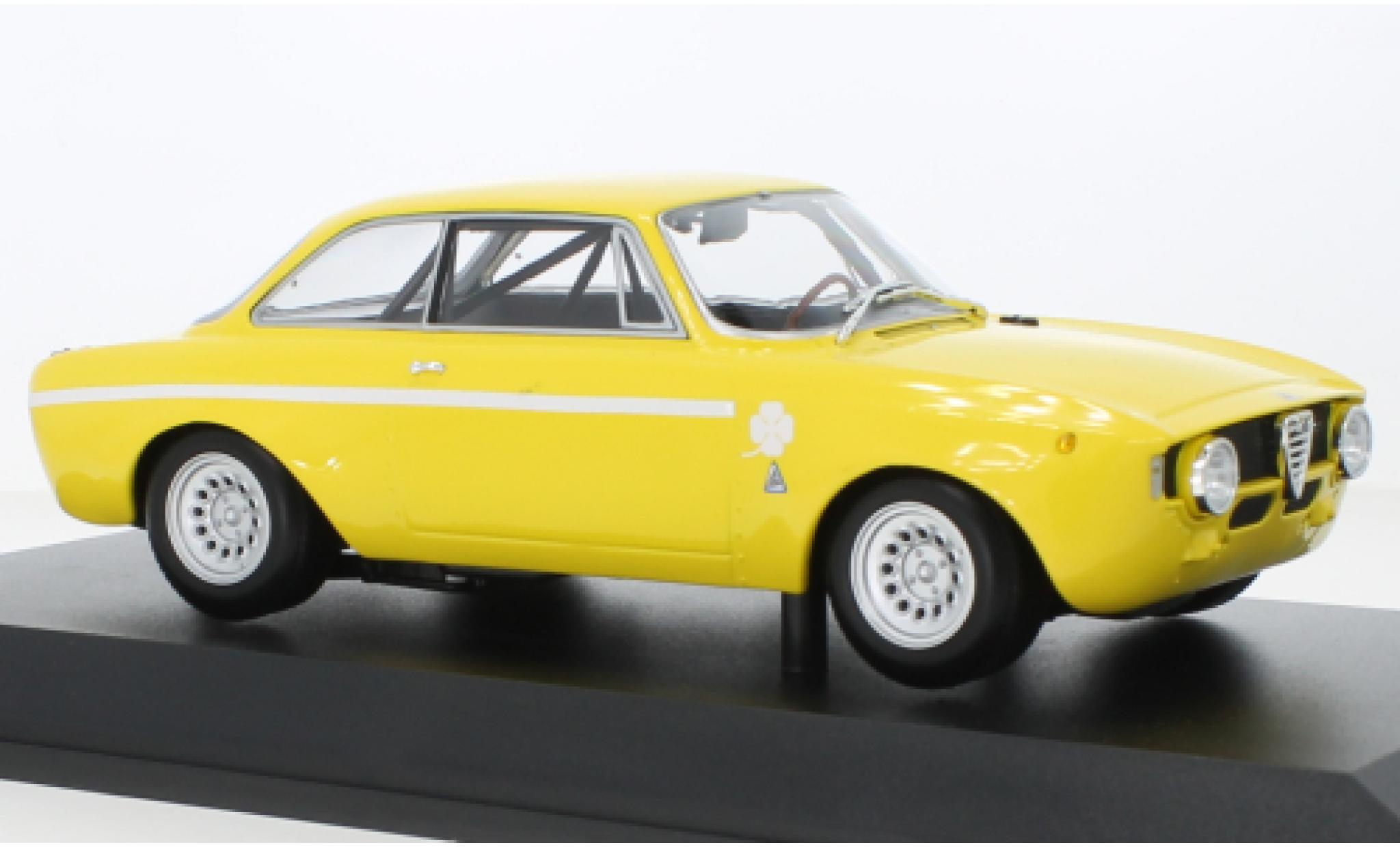 Alfa Romeo GT 1/18 Minichamps A 1300 Junior geel 1971 modelauto