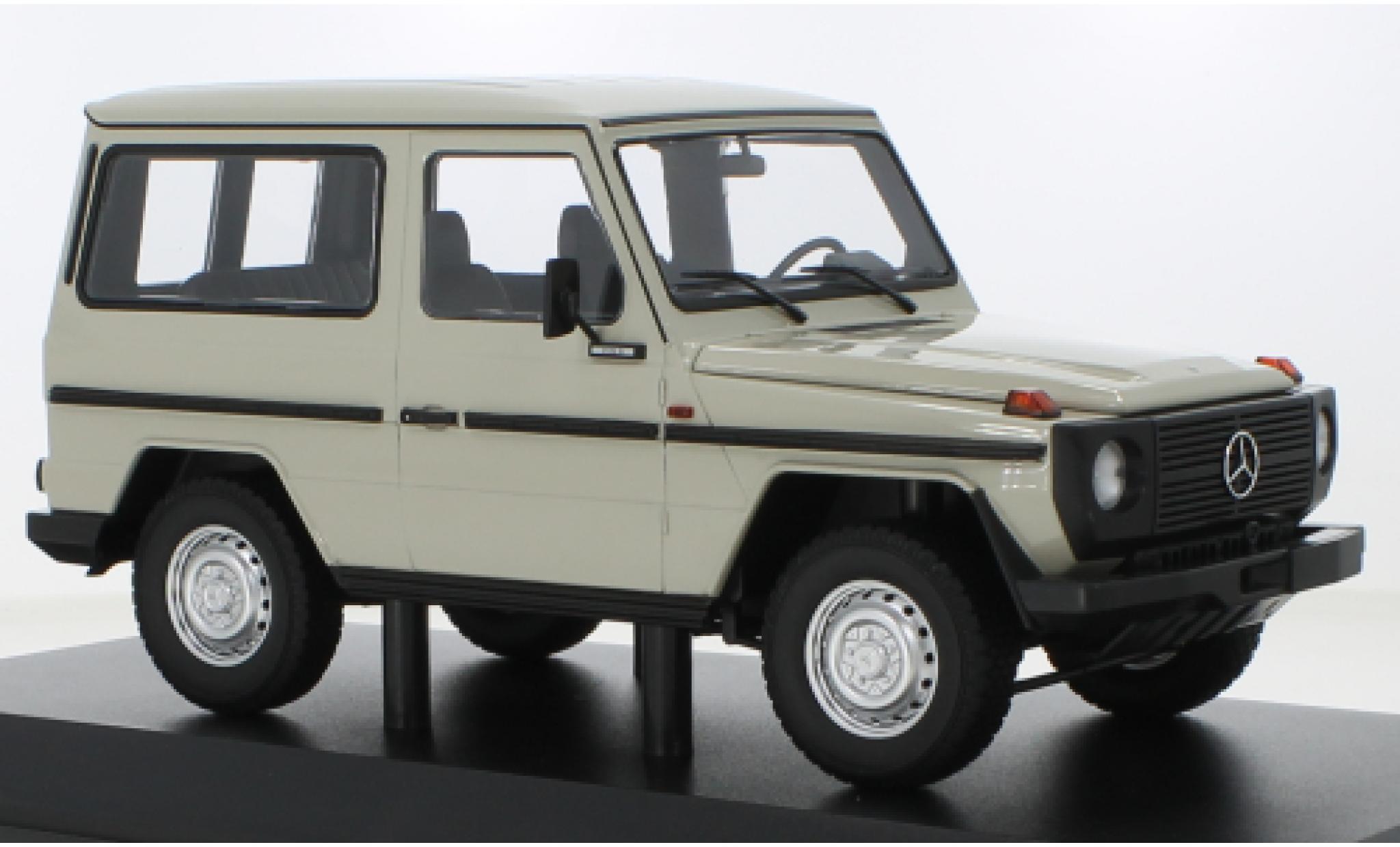 Mercedes Classe G 1/18 Minichamps G-Modell SWB (W460) grijs 1980 modelauto