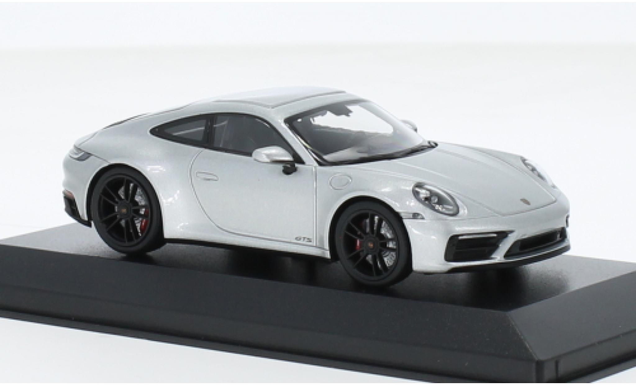 Porsche 992 GTS 1/43 Minichamps 911  Carrera 4 d 2021 modelauto