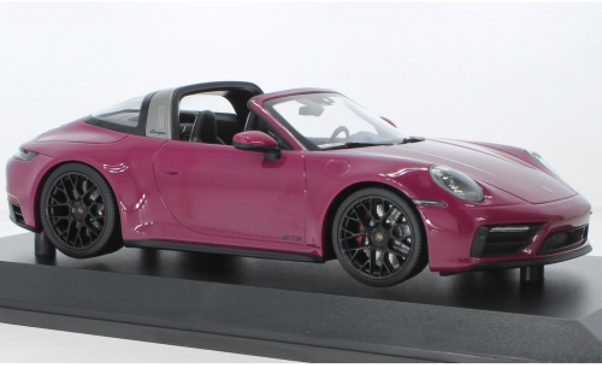 Porsche 992 Targa 1/18 Minichamps 911  4 GTS lila 2021 modelauto
