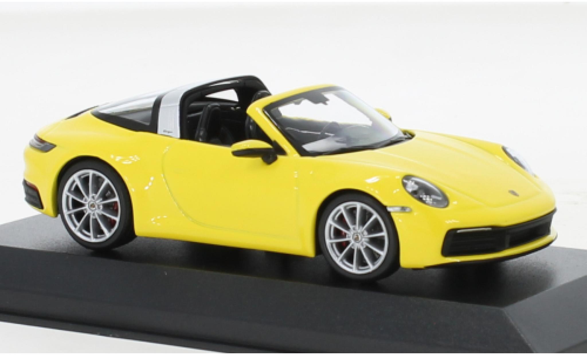 Porsche 992 Targa 1/43 Minichamps 911  4S geel 2020 modelauto