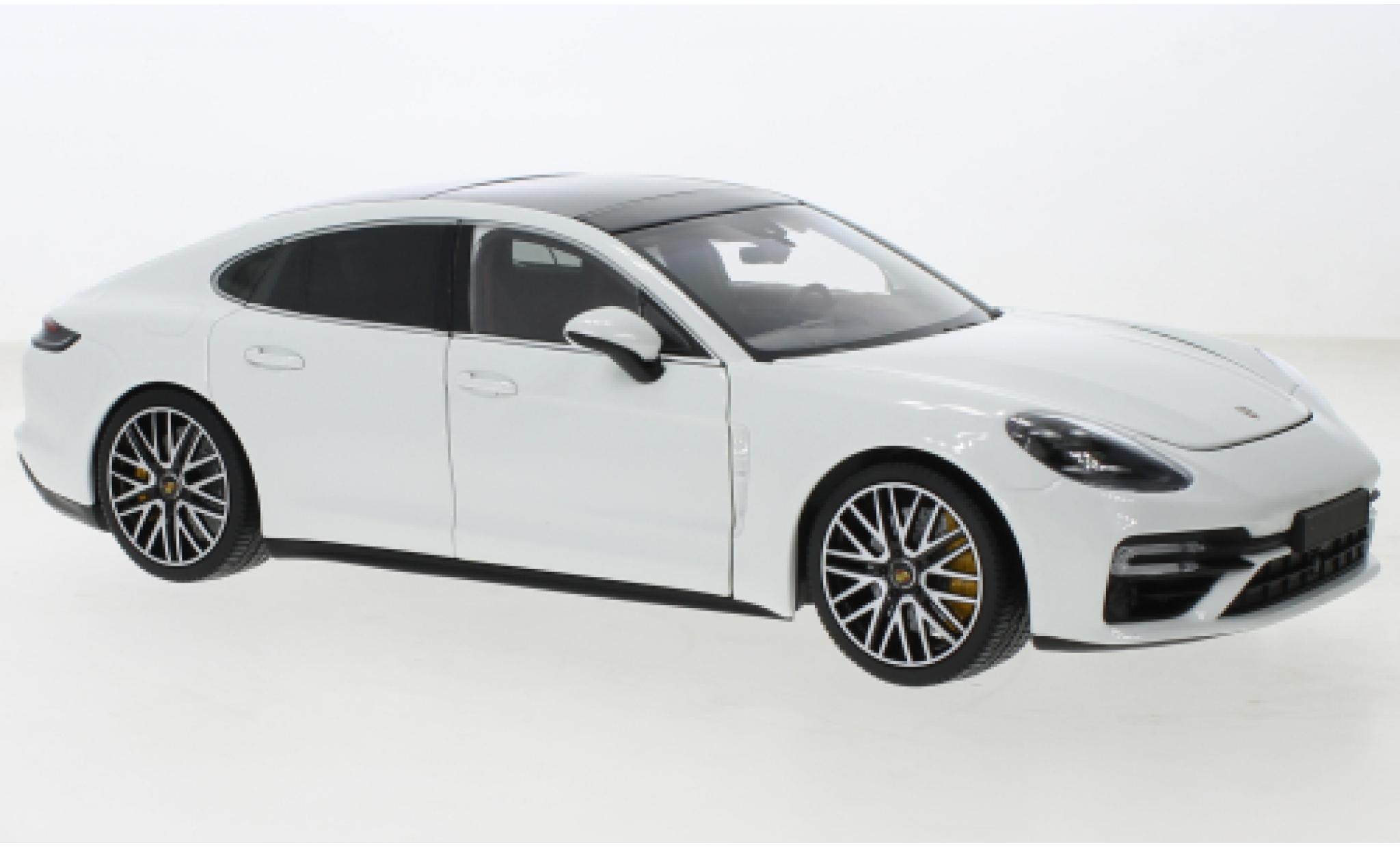 Porsche Panamera Turbo S 1/18 Minichamps metallic wit 2020 modelauto