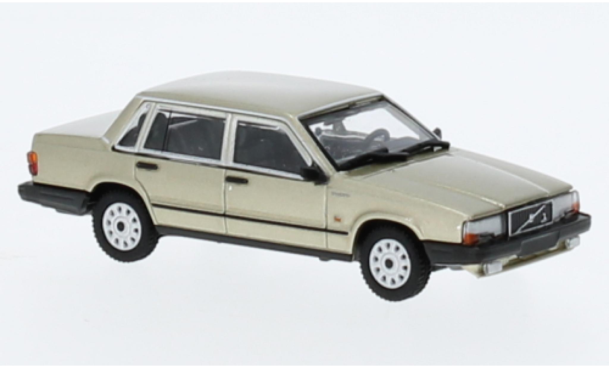 Volvo 740 1/87 Minichamps GL metallic beige 1986 modelauto