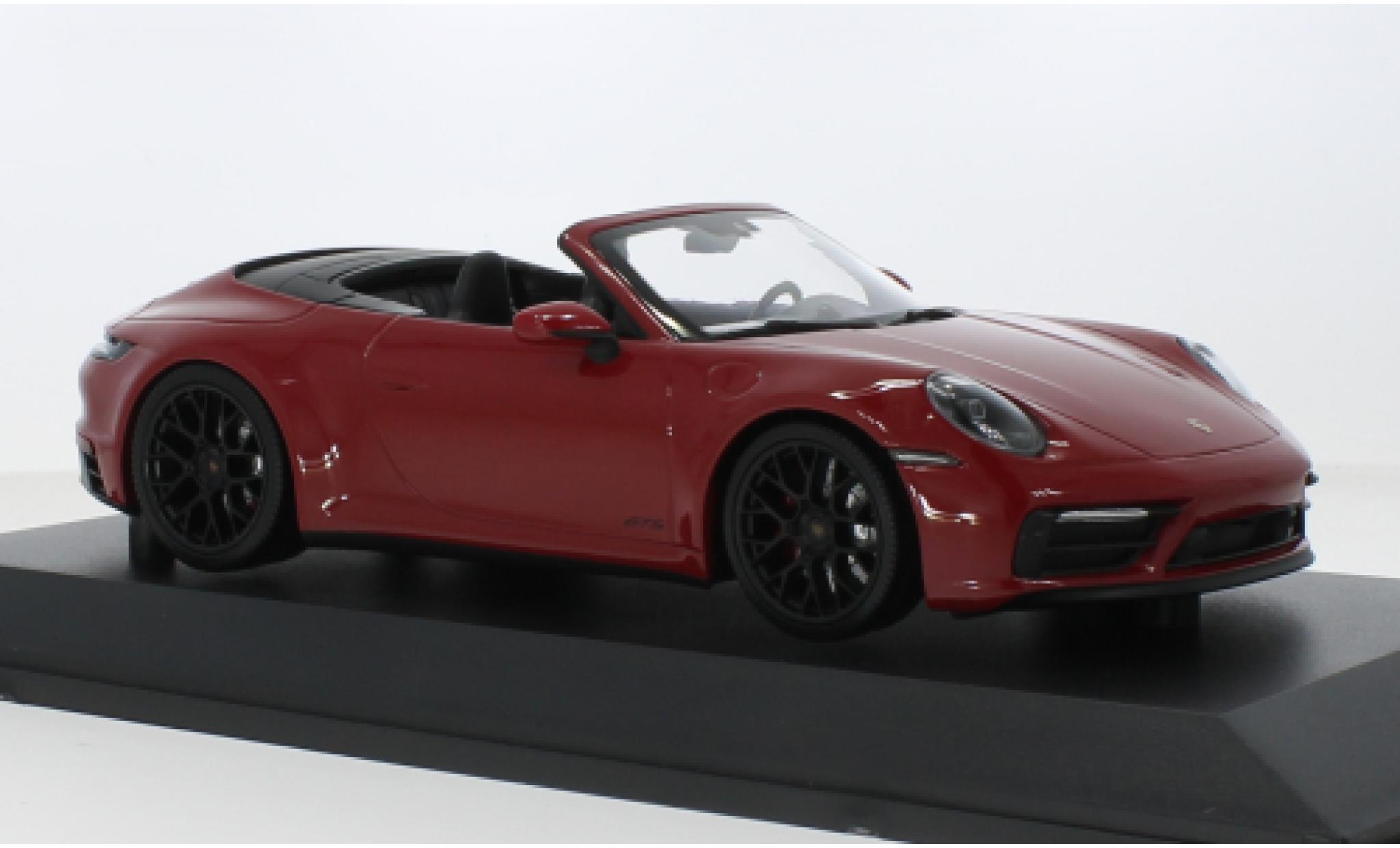 Porsche 992 GTS 1/18 Minichamps 911  Carrera 4 Cabriolet rood 2020 1:18 modelauto