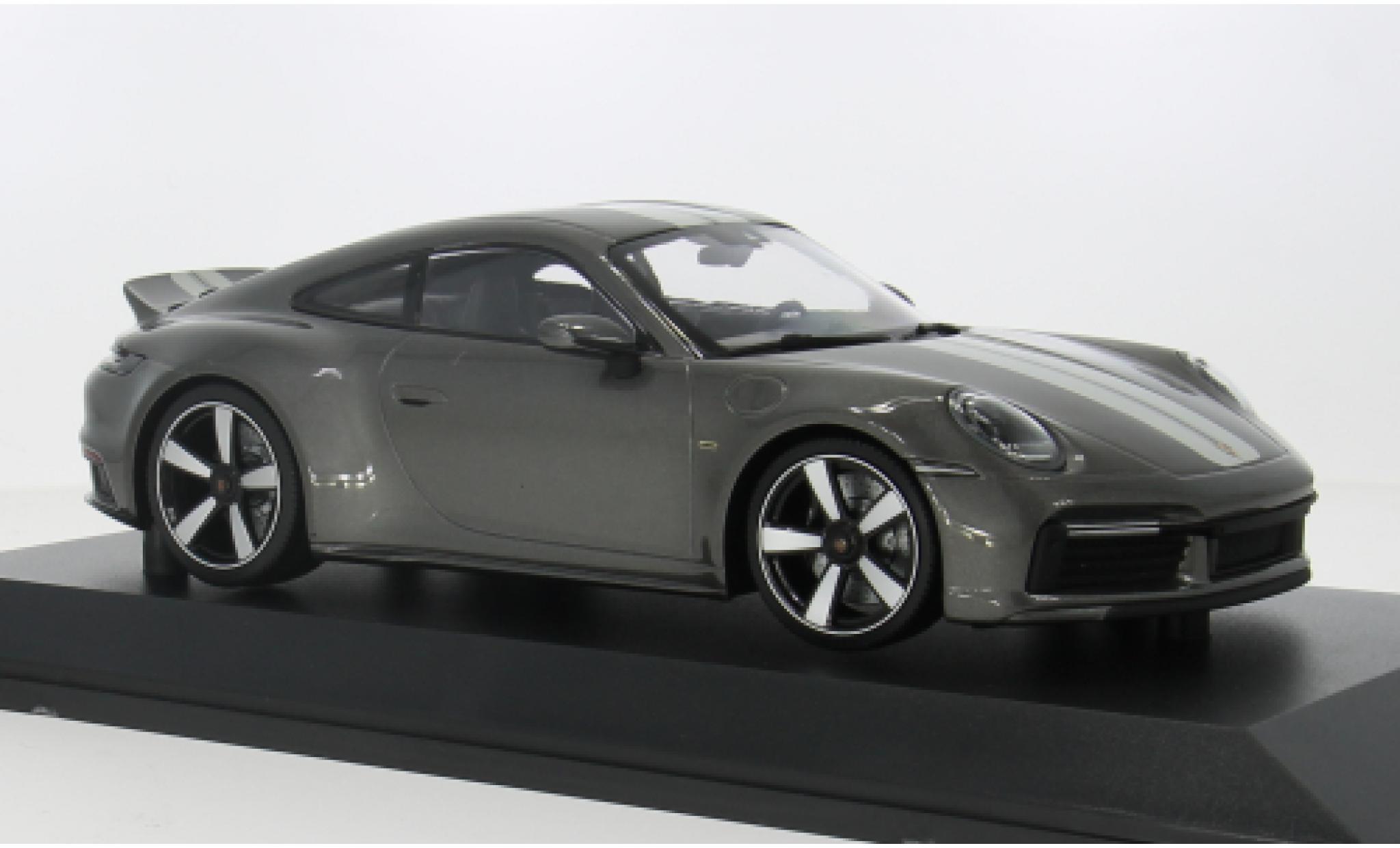 Porsche 992 1/18 Minichamps 911  Sport Classic metallic grijs 2022 1:18 modelauto