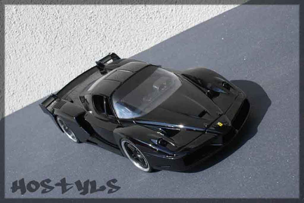 Ferrari Enzo FXX street racing black 1/18 Hot Wheels