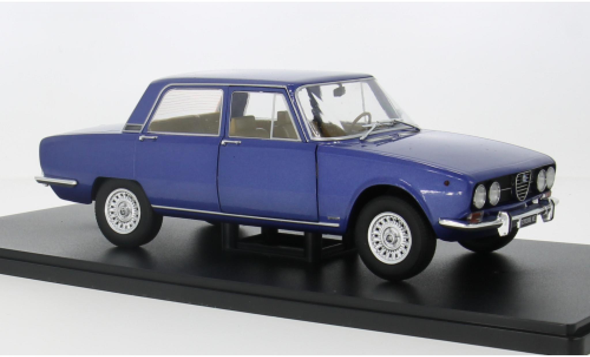 Alfa Romeo 2000 1/18 Mitica Berlina blauw 1971 1:18 modelauto