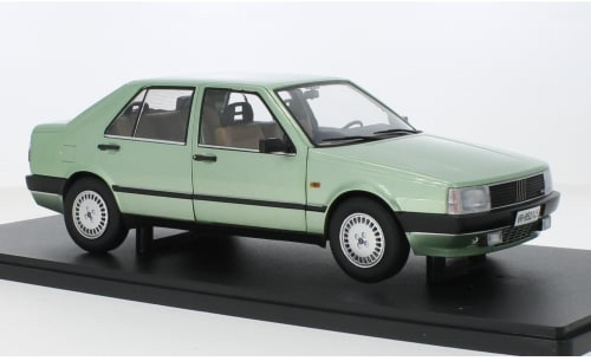 Fiat Croma 1/18 Mitica 2.0 Turbo i.e. metallic groen 1988 1:18 modelauto