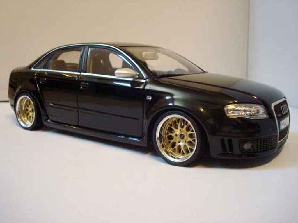 Audi RS4 berline zwart jantes bbs 1/18 Minichamps