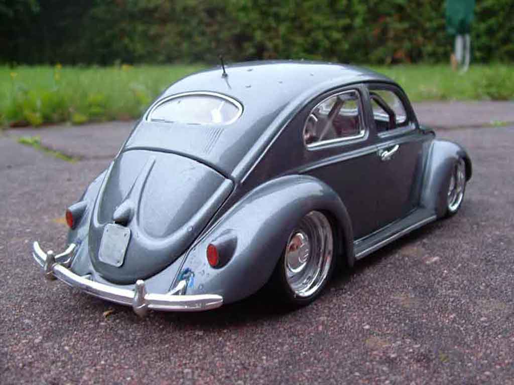 Volkswagen Kafer Base coxinelle grijs jantes toles 1/18 Burago