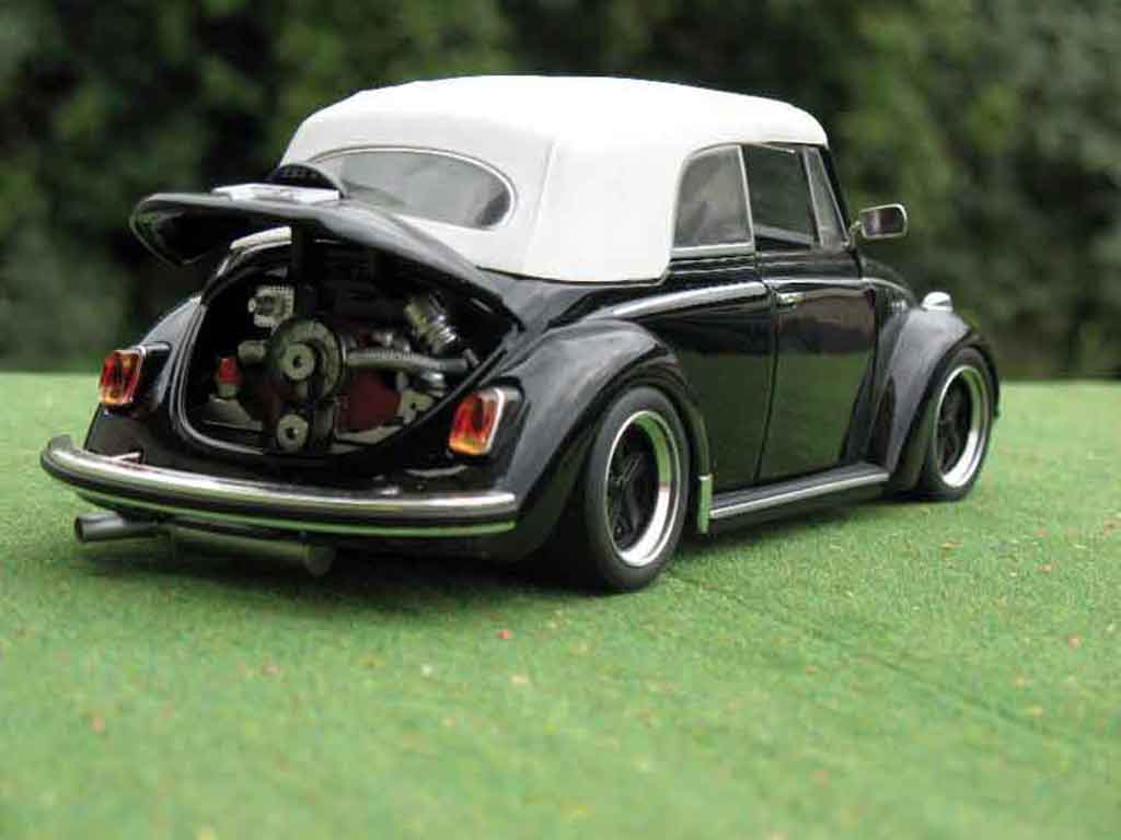 Volkswagen Kafer Base Coccinelle Cabriolet zwart jantes fuchs 1/18 Solido