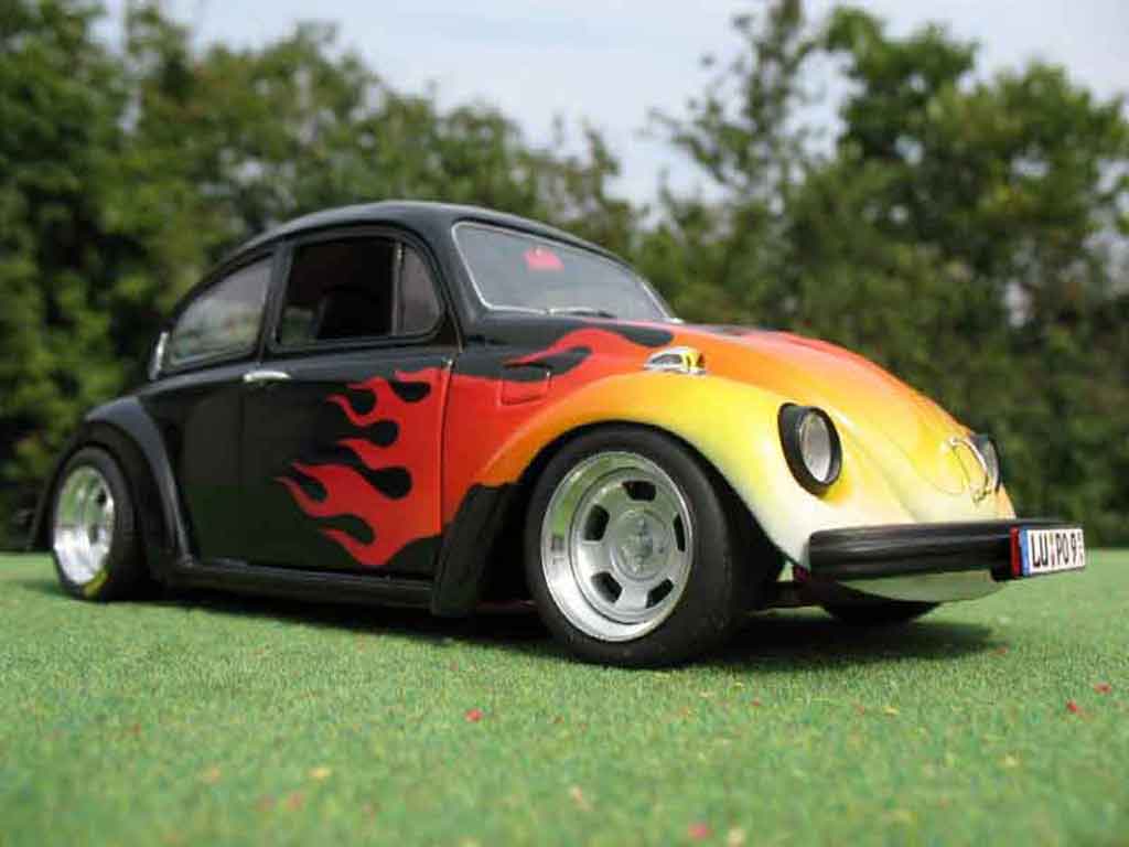 Volkswagen Kafer 1/18 Solido coxinelle zwart flaming us modelauto