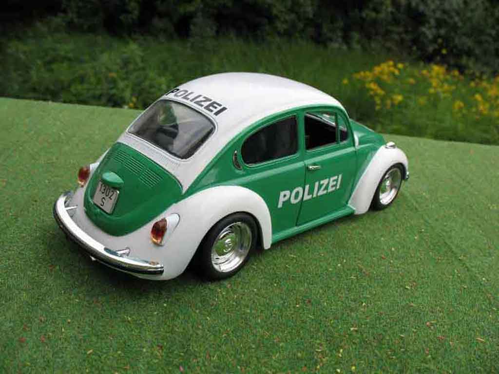 Volkswagen Kafer Base coxinelle politie / politie 1/18 Solido