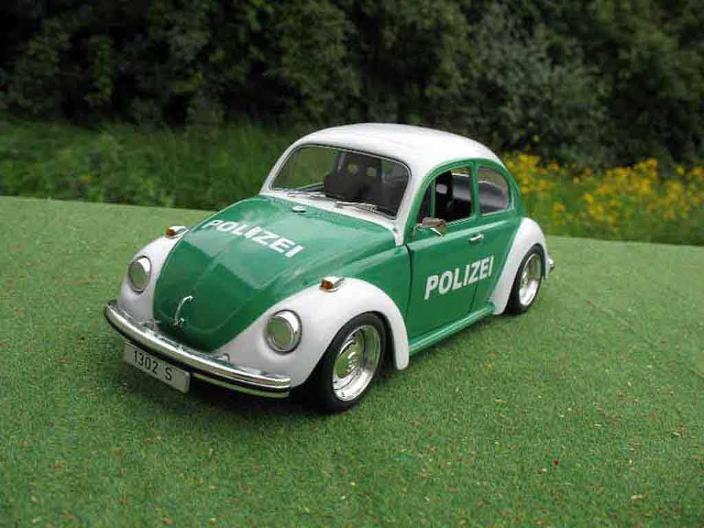 Volkswagen Kafer Base coxinelle politie / politie 1/18 Solido