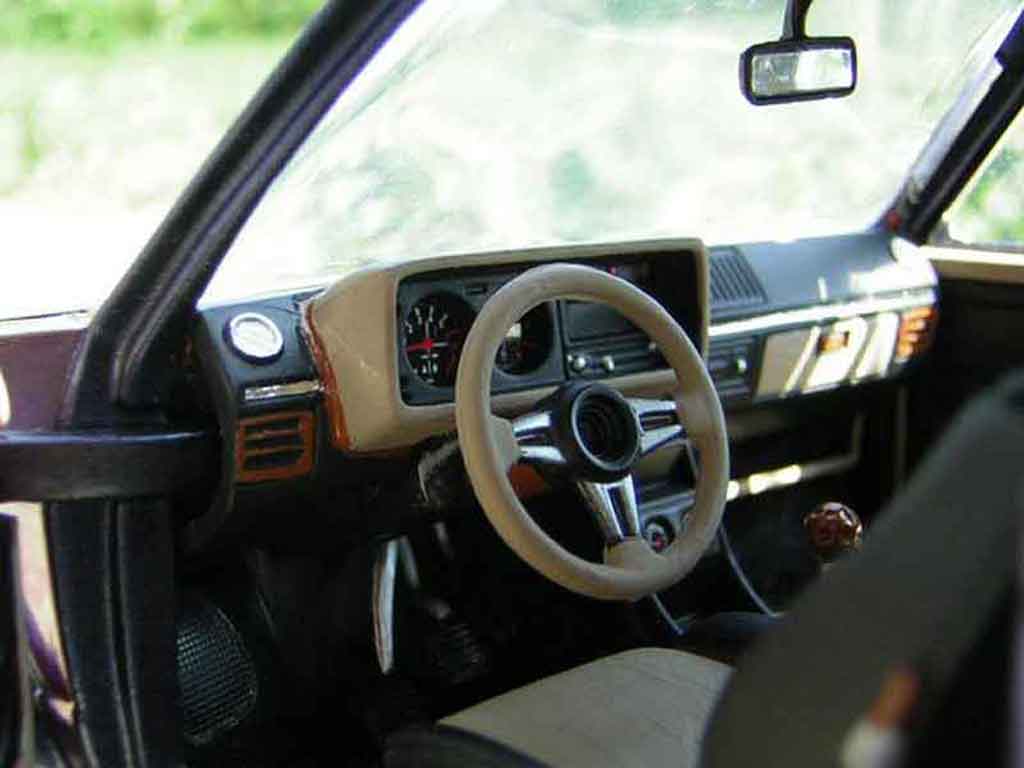 Volkswagen Golf GTI jantes Tramont german look 1/18 Solido