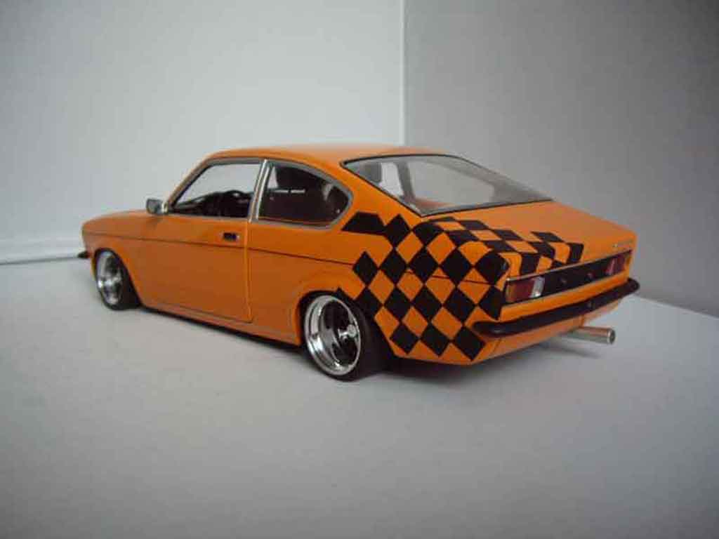 Opel Kadett C coupe sr 1976 oranje 1/18 Minichamps