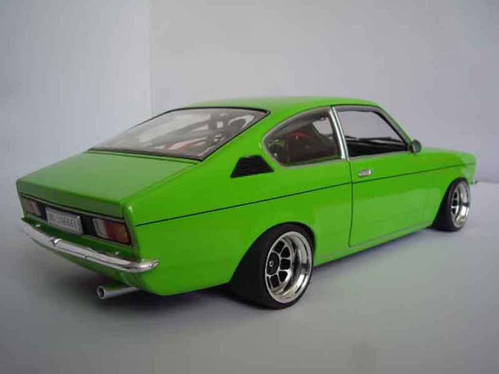 Opel Kadett C coupe sr 1976 groen 1/18 Minichamps