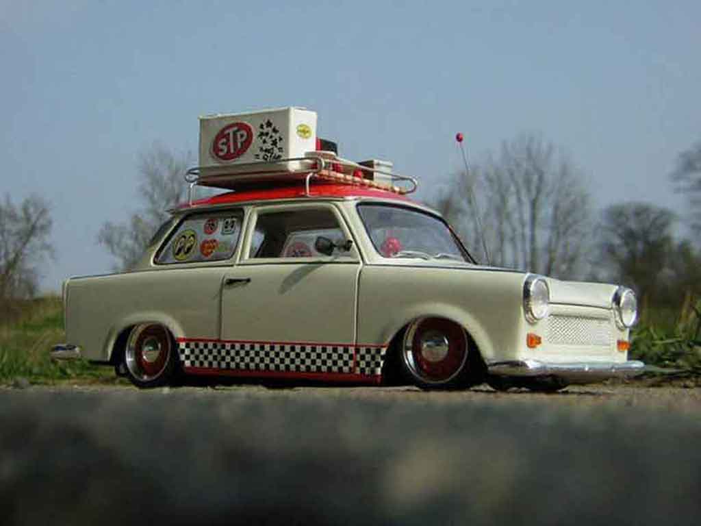 Trabant 601 de luxe 1/18 Sun Star de luxe oldskool trabimaker ost berlin 1969 modelauto