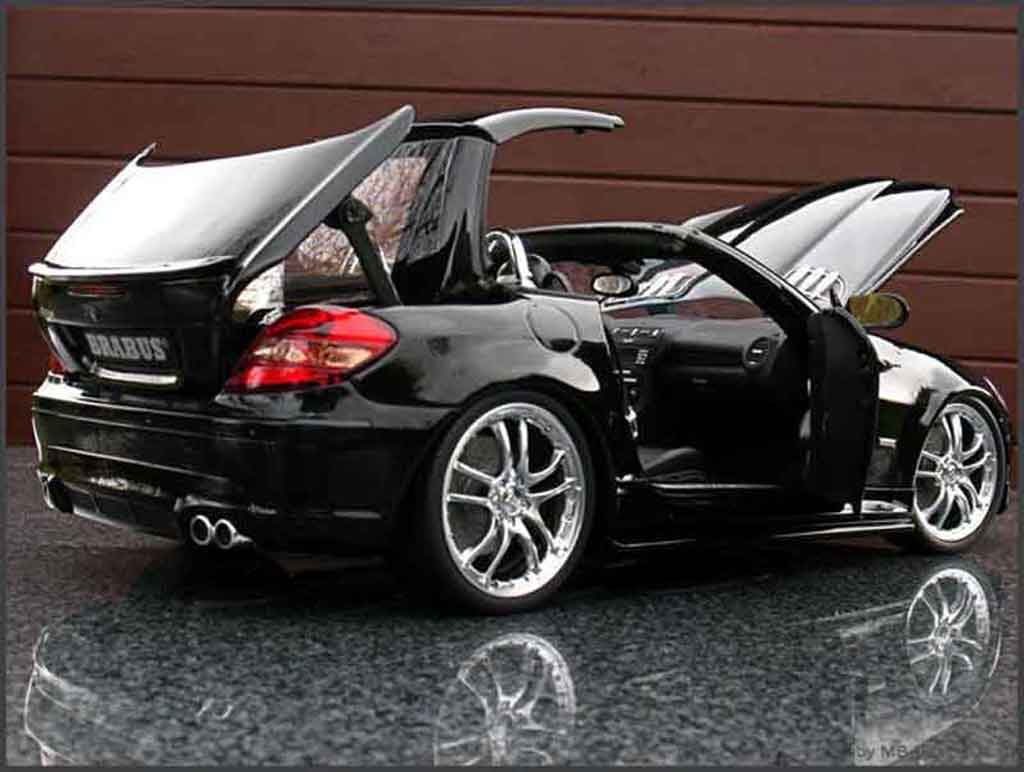 Mercedes Classe SLK Base zwart brabus 1/18 Maisto