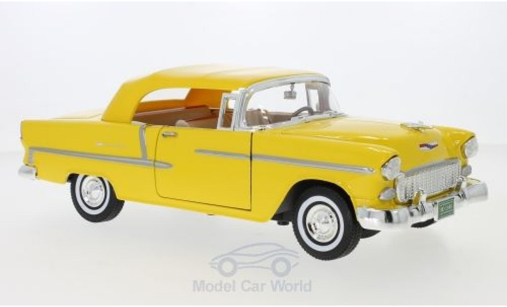 Chevrolet Bel Air 1/18 Motormax Cabriolet geel 1955 modelauto