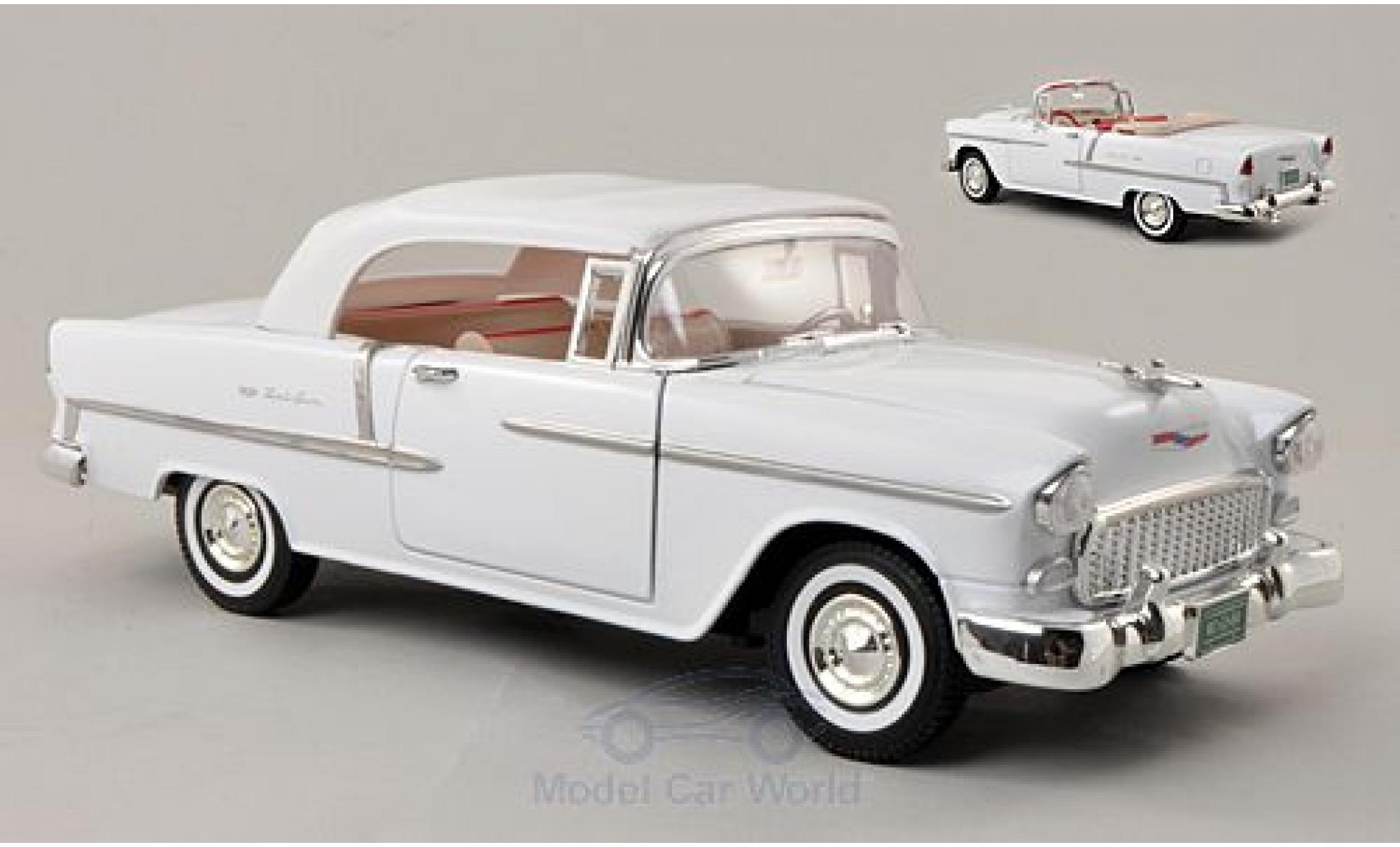 Chevrolet Bel Air 1/18 Motormax Cabriolet wit 1955 Softtop und Persenning liegen bei modelauto