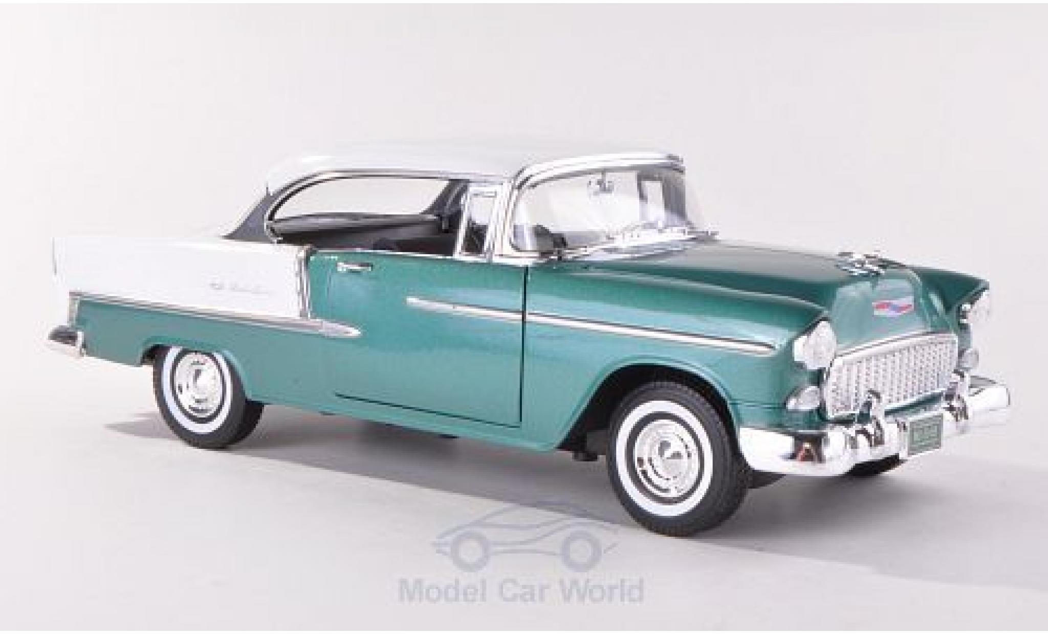 Chevrolet Bel Air 1/18 Motormax Hardtop metallic groen/wit 1955 modelauto