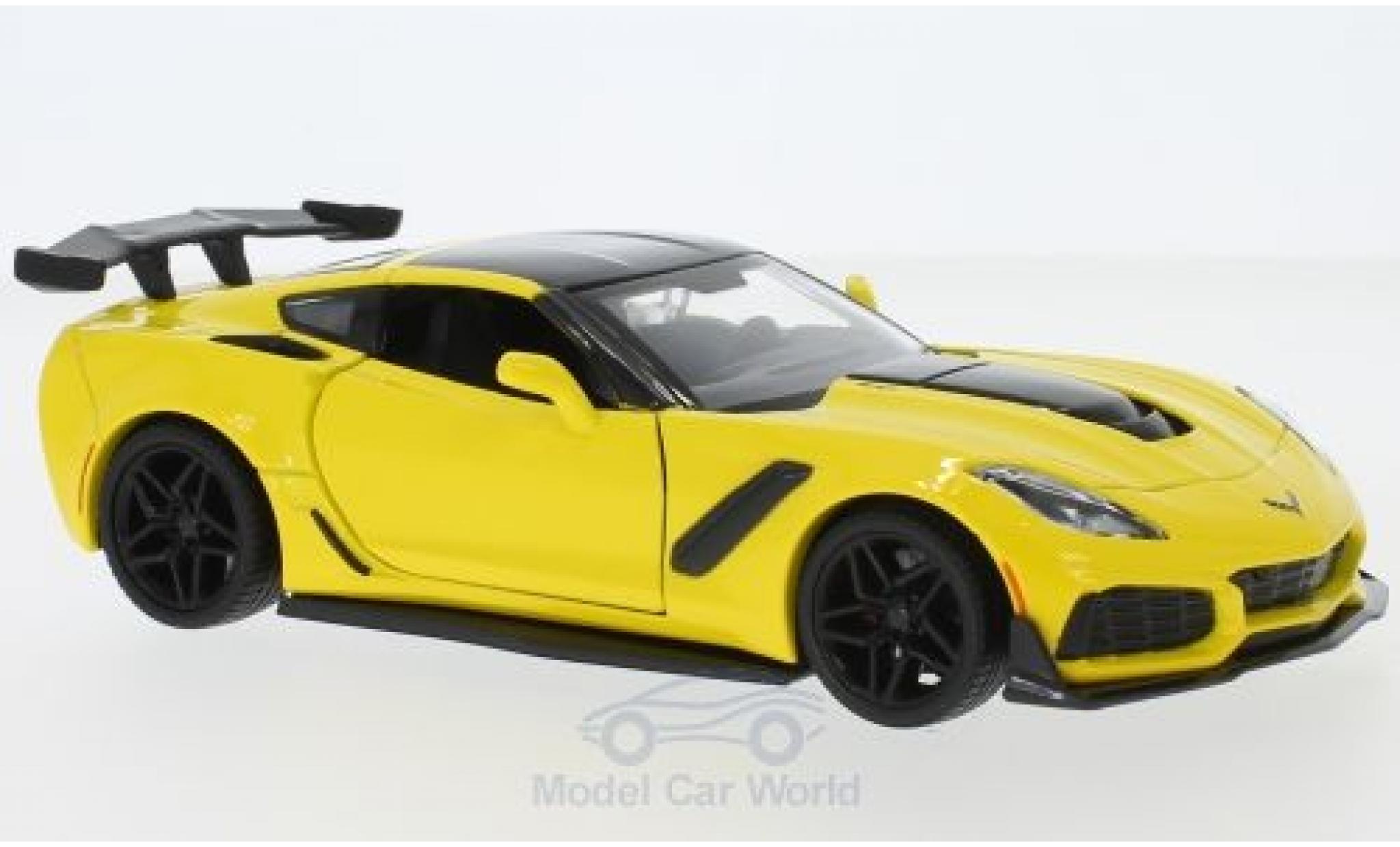 Chevrolet Corvette 1/24 Motormax ZR1 geel/zwart 2019 modelauto