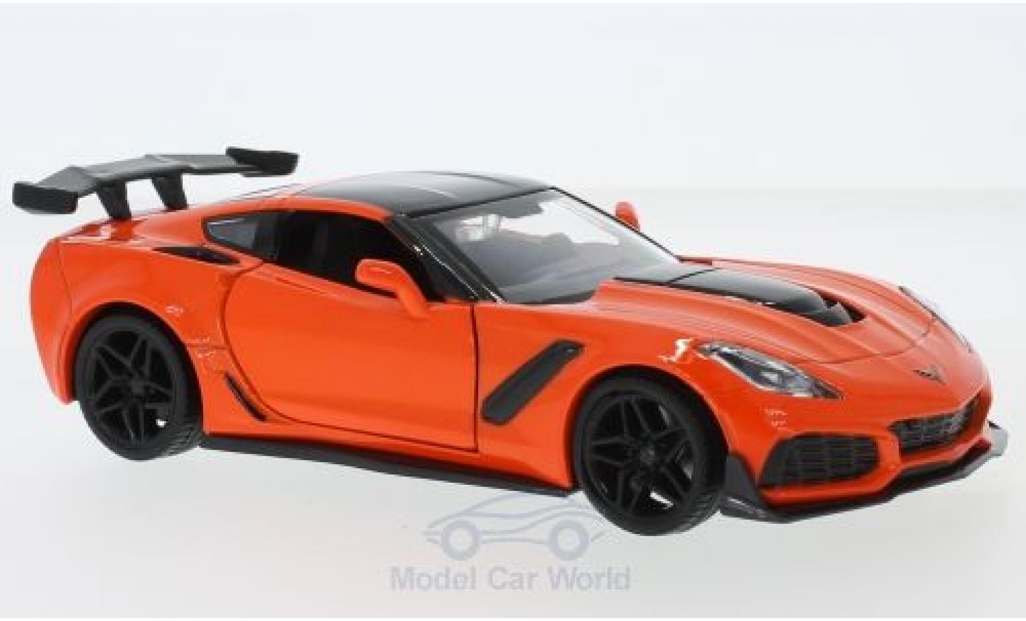 Chevrolet Corvette 1/24 Motormax ZR1 oranje/zwart 2019 modelauto