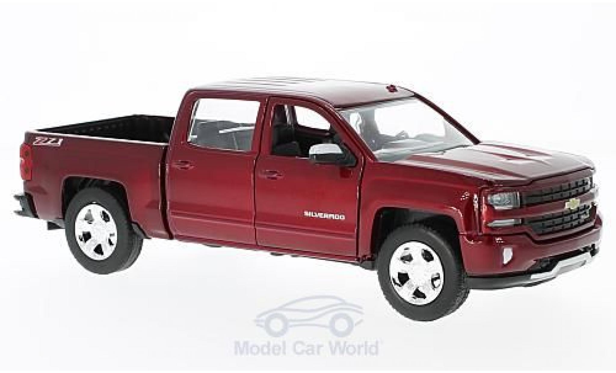 Chevrolet Silverado 1/27 Motormax 1500 LT - Z71 metallic rood 2017 Ma&szlig;stab:1:27 Doppelkabine mit kurzer Ladefl&auml;che modelauto