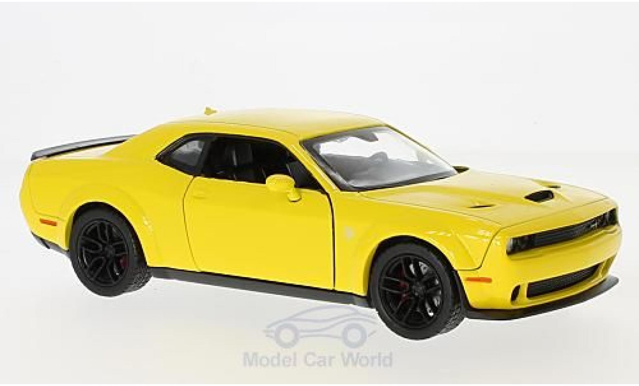 Dodge Challenger 1/24 Motormax SRT Hellcat Wide-Body geel 2018 modelauto