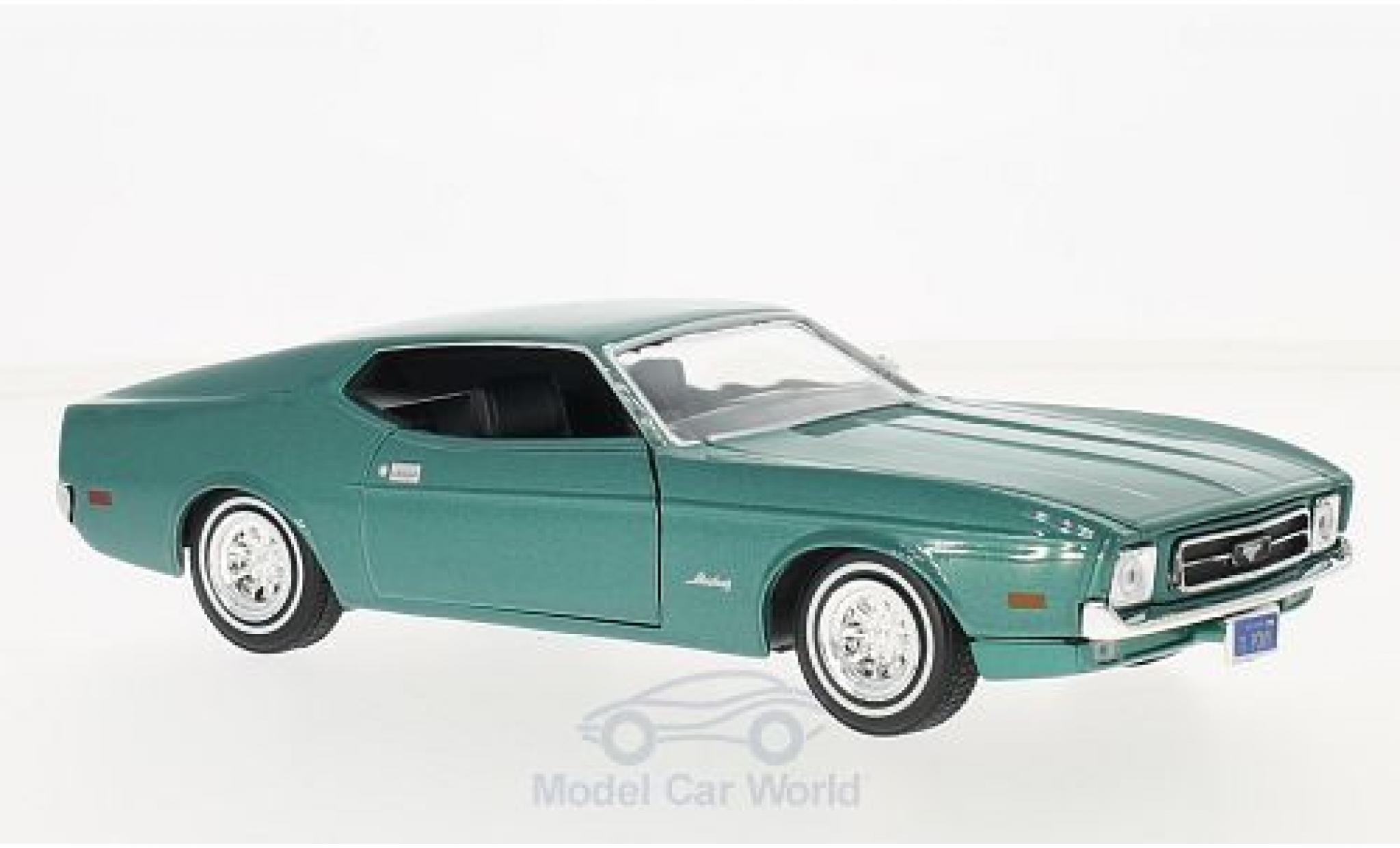 Ford Mustang 1/24 Motormax Sportsroof metallic groen 1971 modelauto