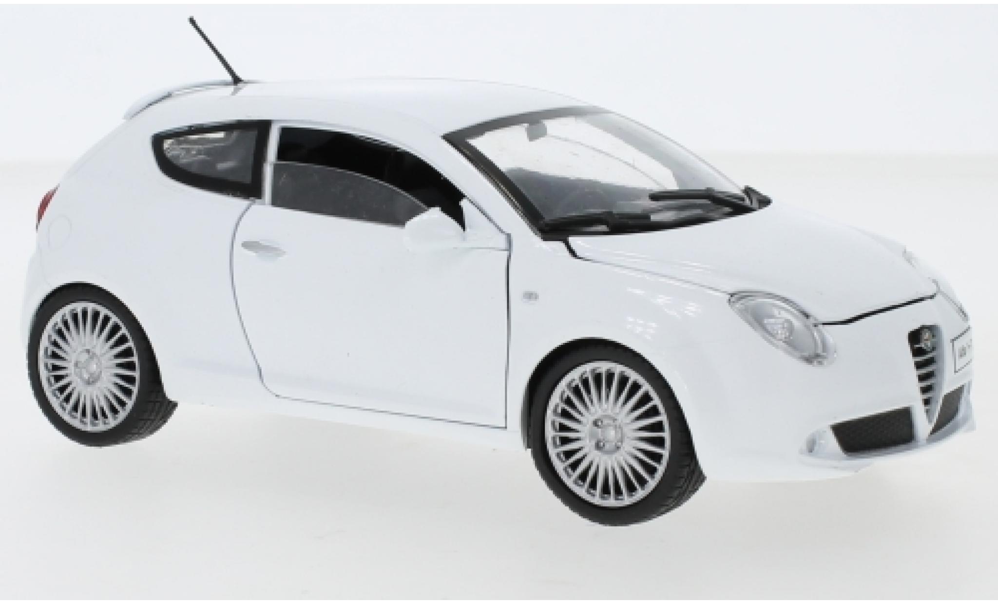 Alfa Romeo Mito 1/24 Motormax MiTo wit modelauto