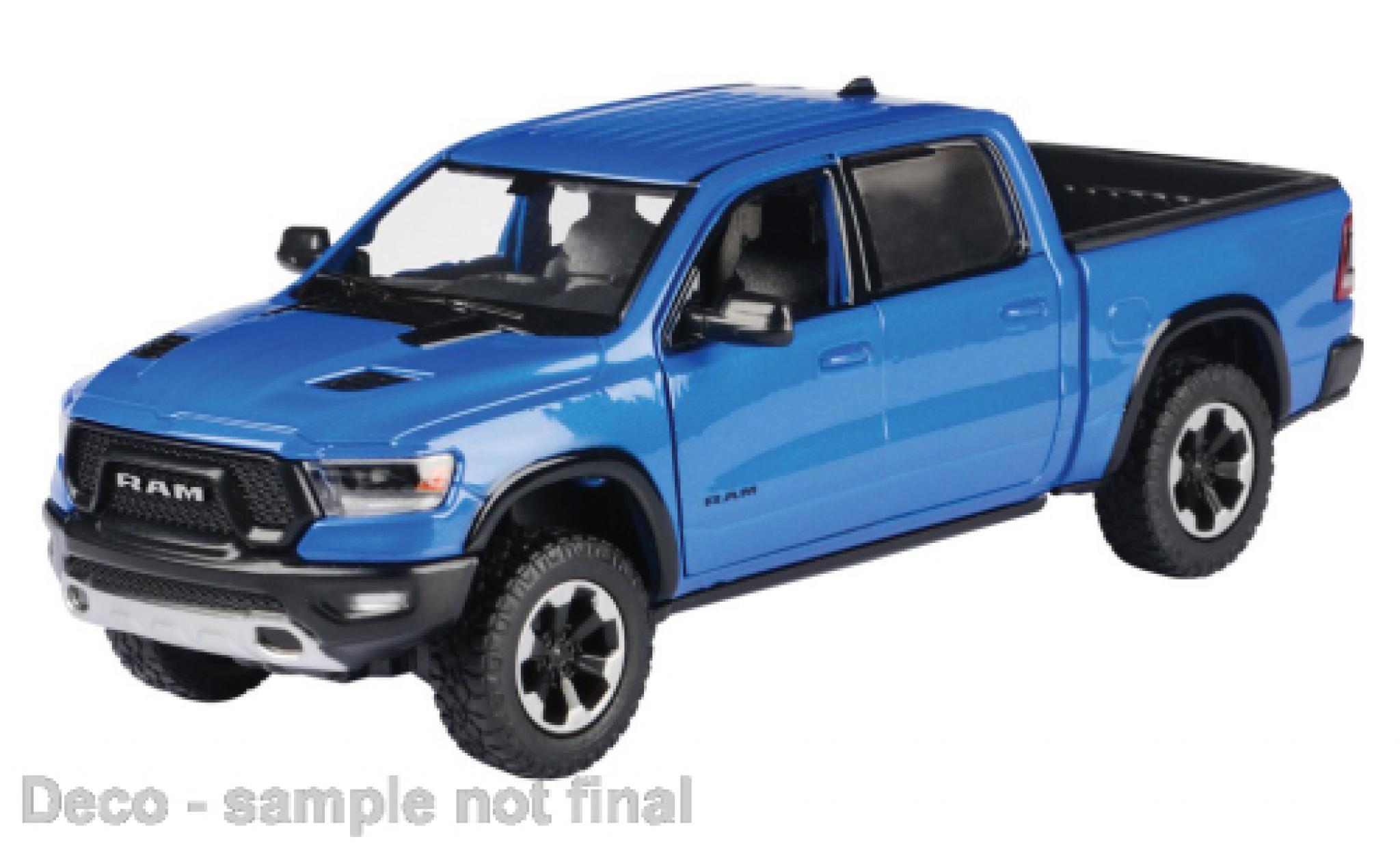 Dodge RAM 1/24 Motormax 1500 Crew Cab Rebel blauw 2019 modelauto