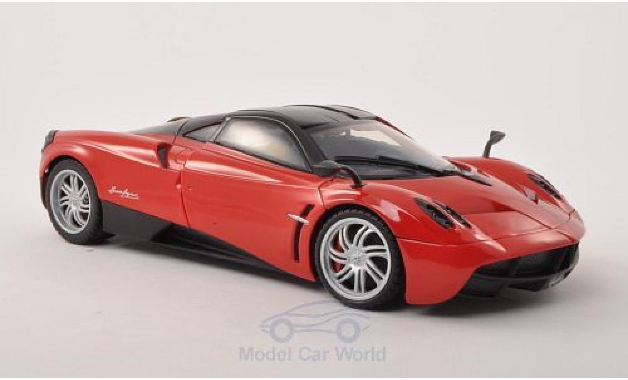 Pagani Huayra 1/18 Motormax rood/zwart modelauto