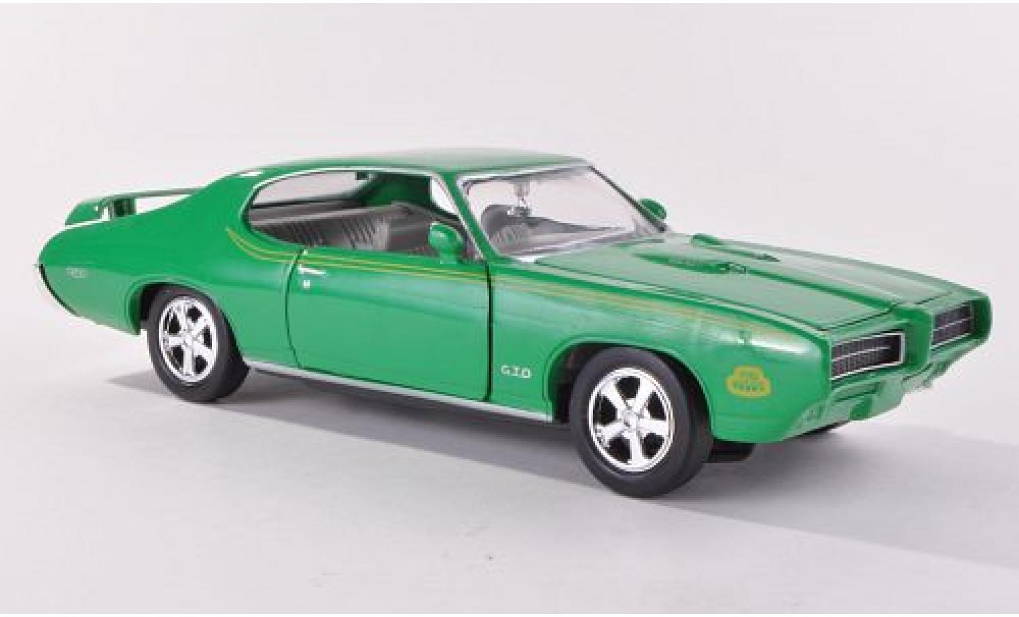 Pontiac GTO 1/24 Motormax Judge groen 1969 1:24 modelauto