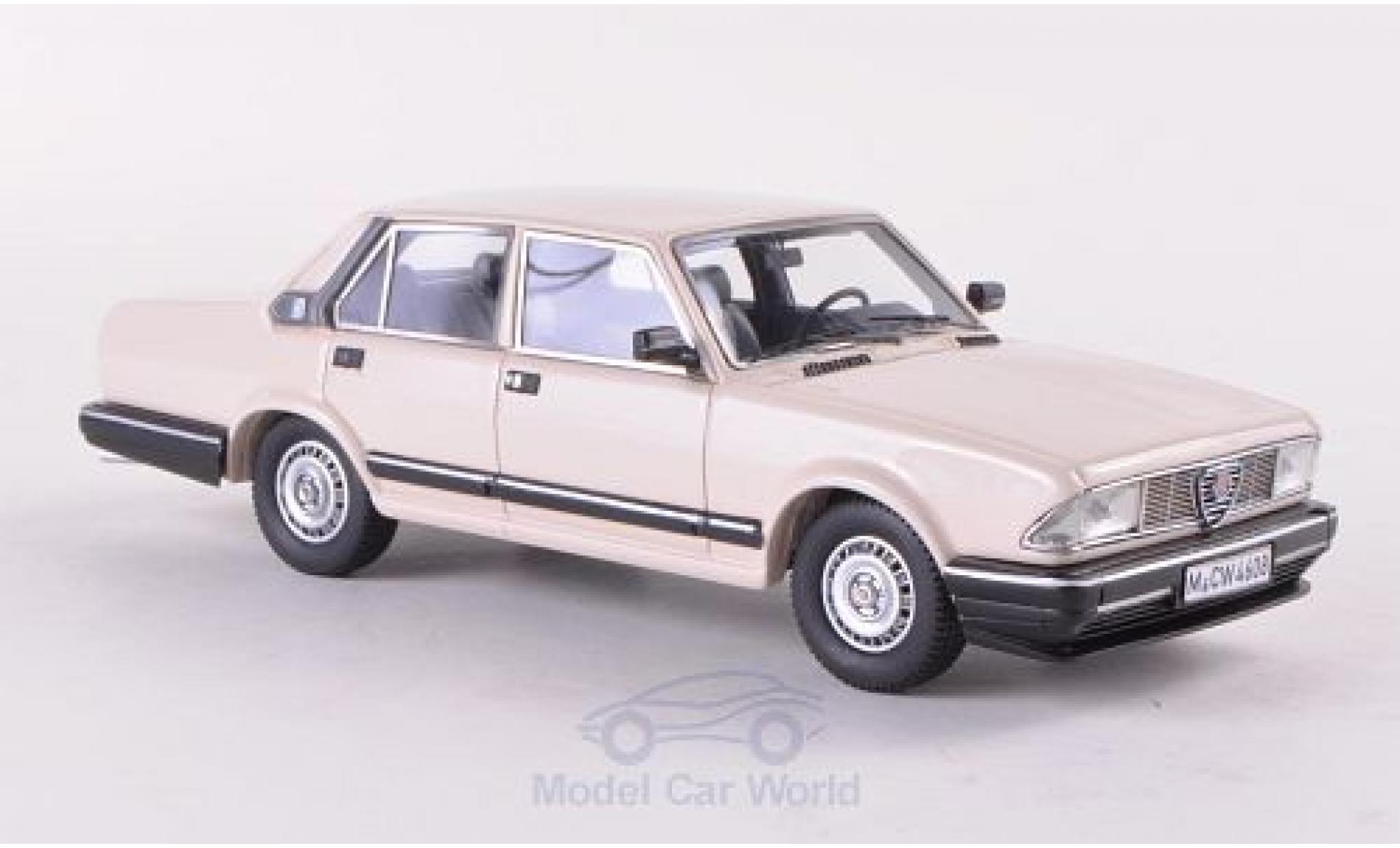Alfa Romeo Alfa 6 1/43 Neo 2500i beige 1985 modelauto