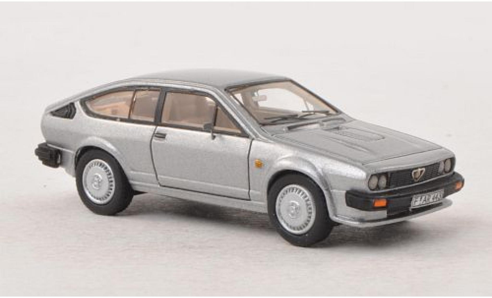 Alfa Romeo GT 1/87 Neo V 6 grijs 1983 modelauto