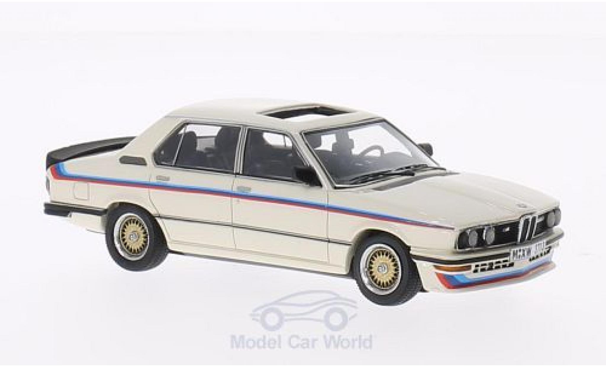 Bmw M5 E12 1/43 Neo 35i (E12) wit/Dekor 1980 modelauto