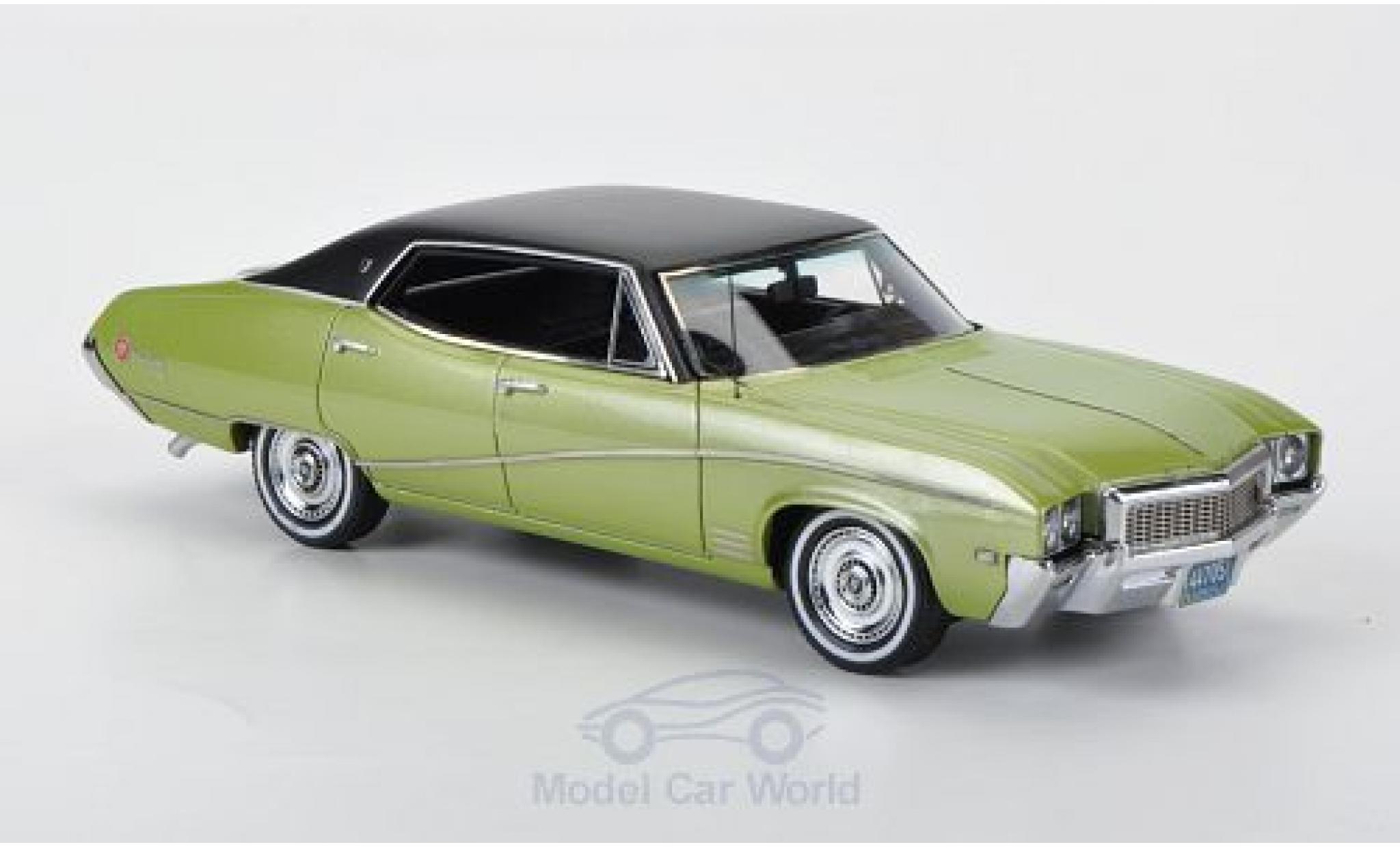 Buick Skylark 1/43 Neo Sedan metallic groen/matt-zwart 1968 modelauto