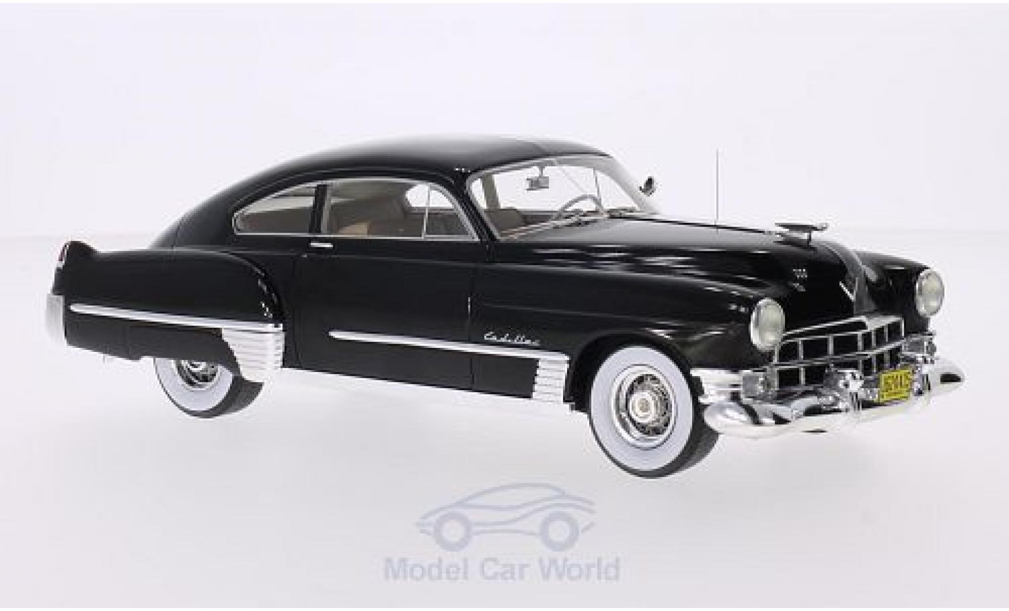 Cadillac Series 62 1/24 Neo Club Coupe Sedanette zwart 1949 modelauto