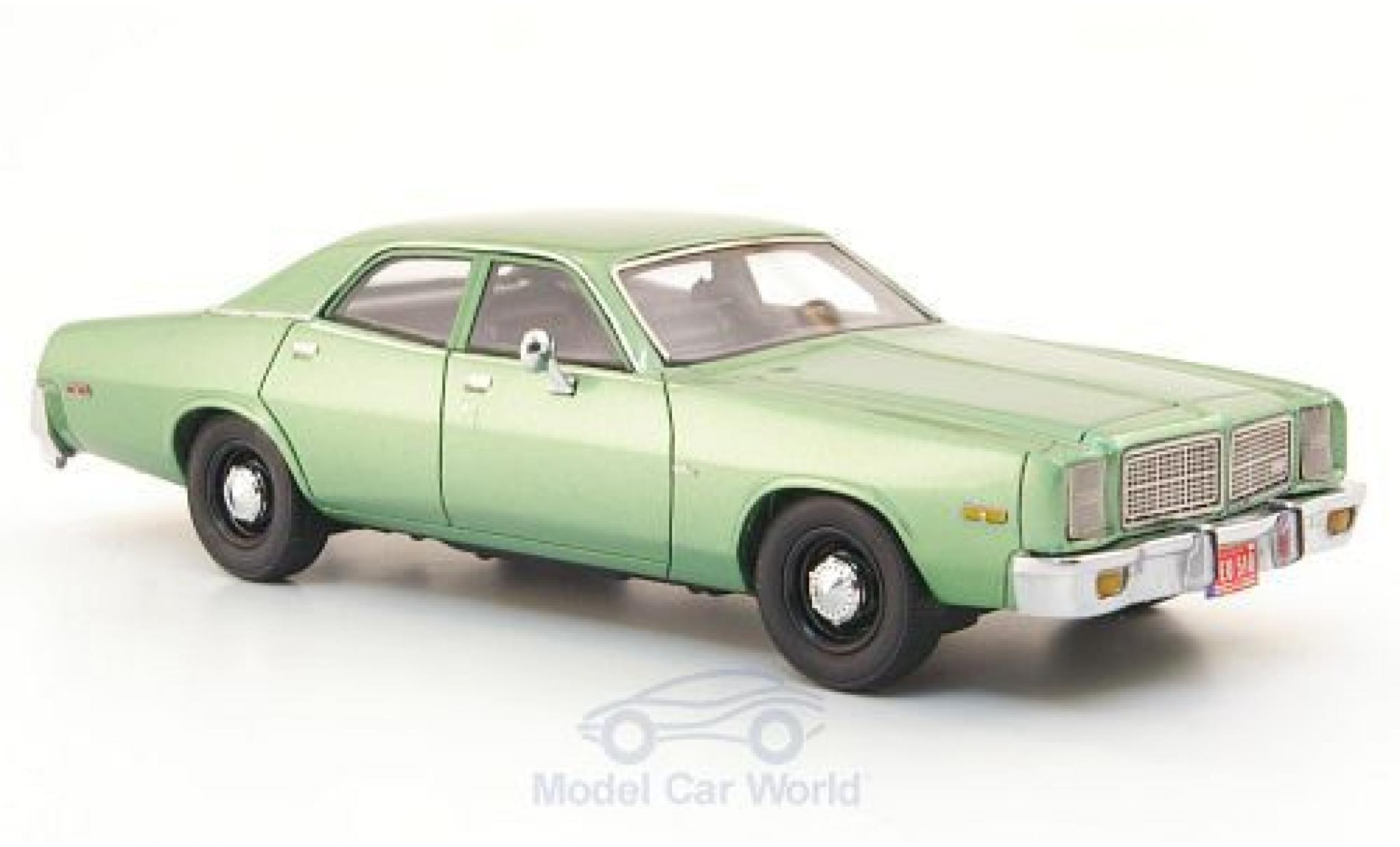 Dodge Monaco 1978 1/43 Neo metallic groen 1978 modelauto