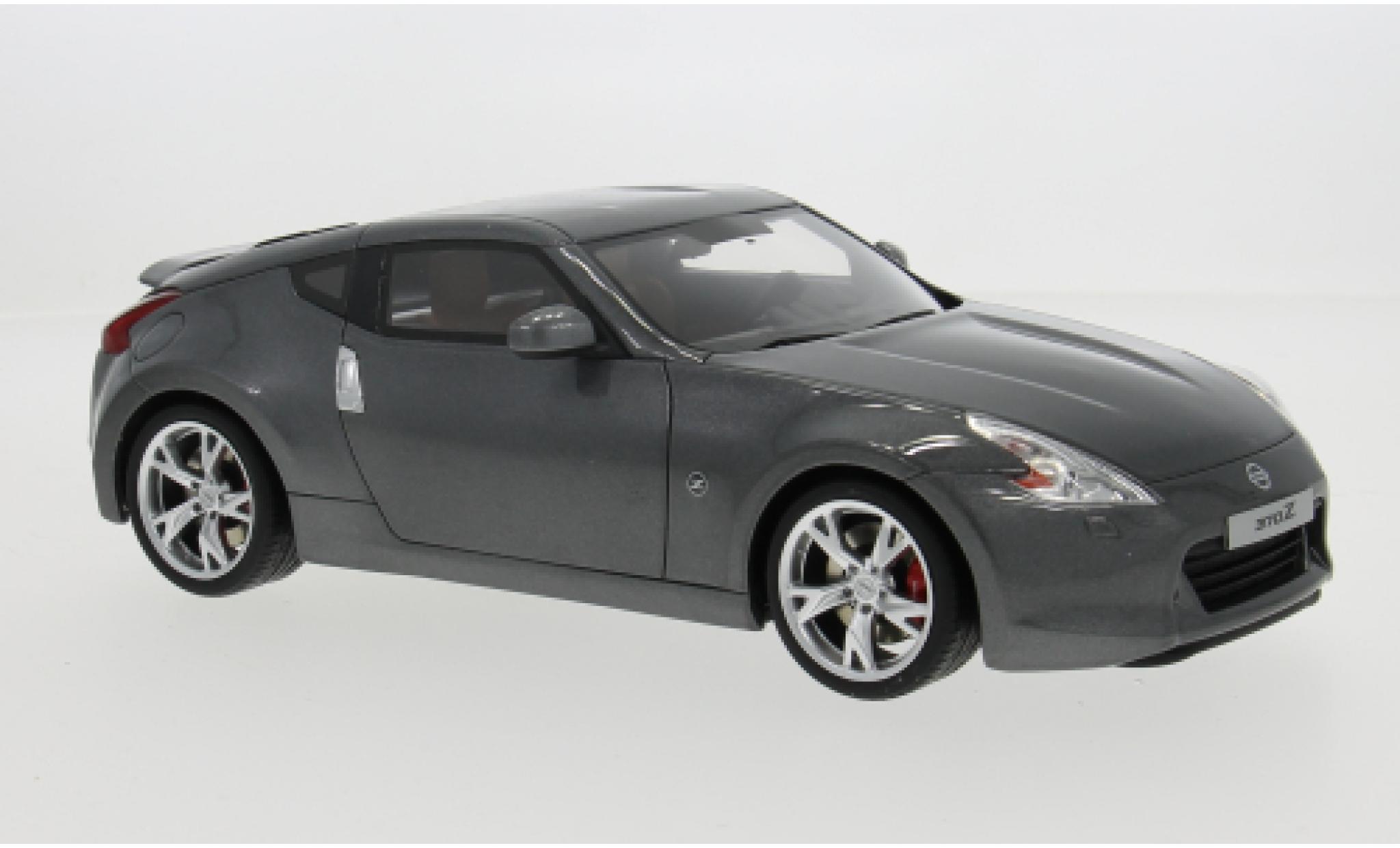 Nissan 370Z 1/18 Ottomobile grijs 1:18 modelauto