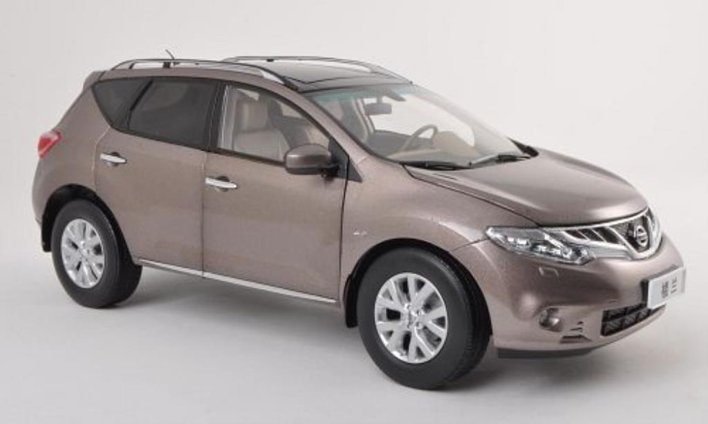 Nissan Murano 1/18 Paudi bruin 2011 modelauto