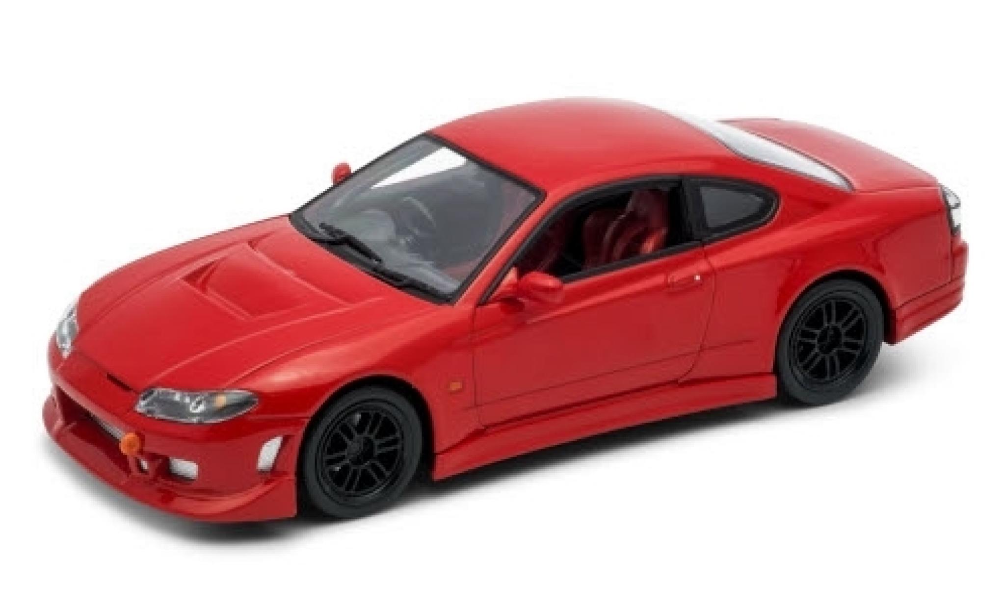 Nissan Silvia 1/24 Welly (S15) T rood 1:24 modelauto