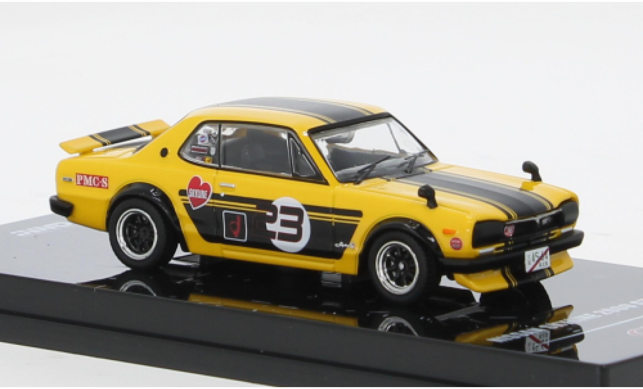 Nissan Skyline 1/64 INNO64 2000 G geel 1:64 modelauto