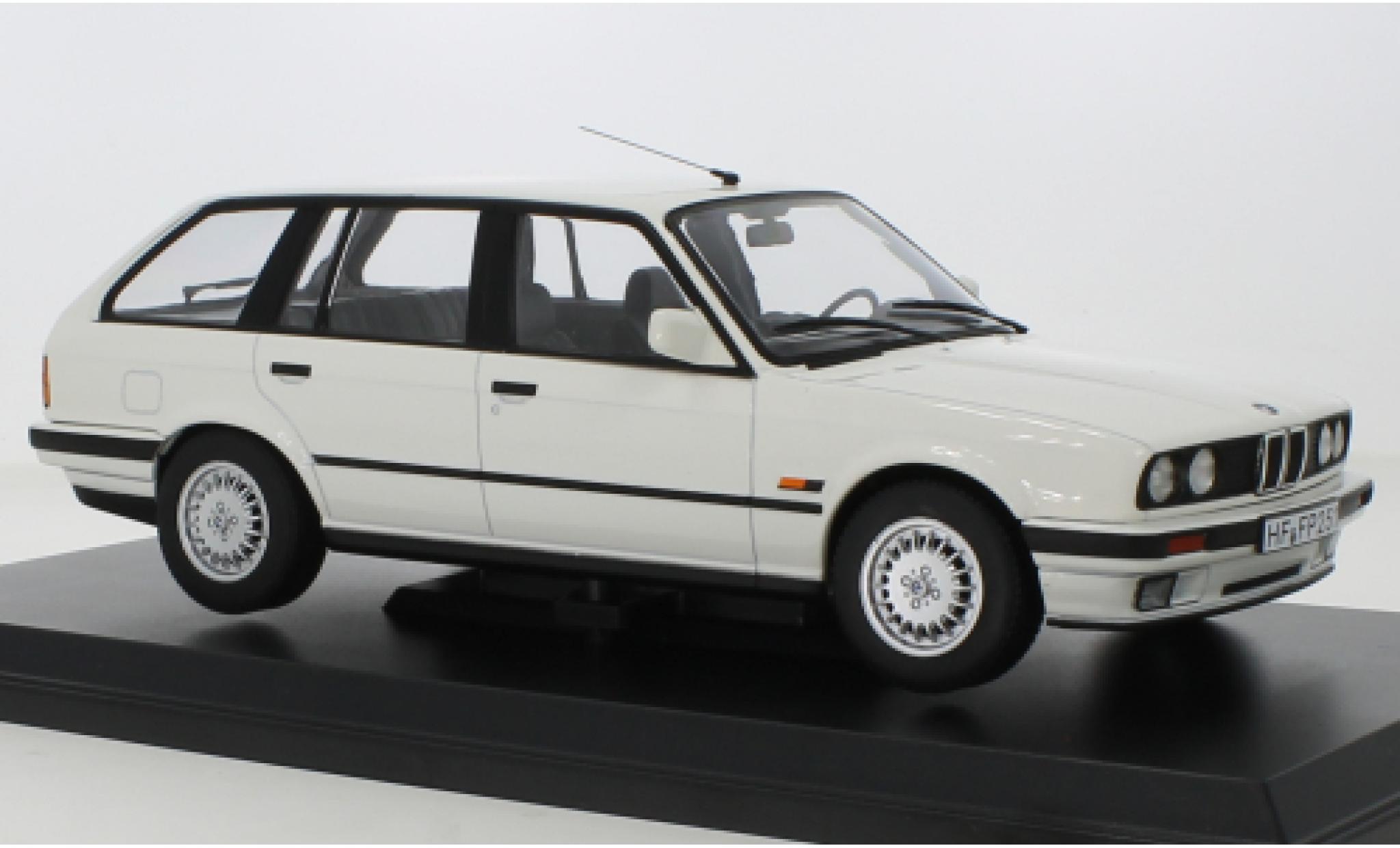 Bmw 325 1/18 Norev i Touring (E30) wit 1991 modelauto
